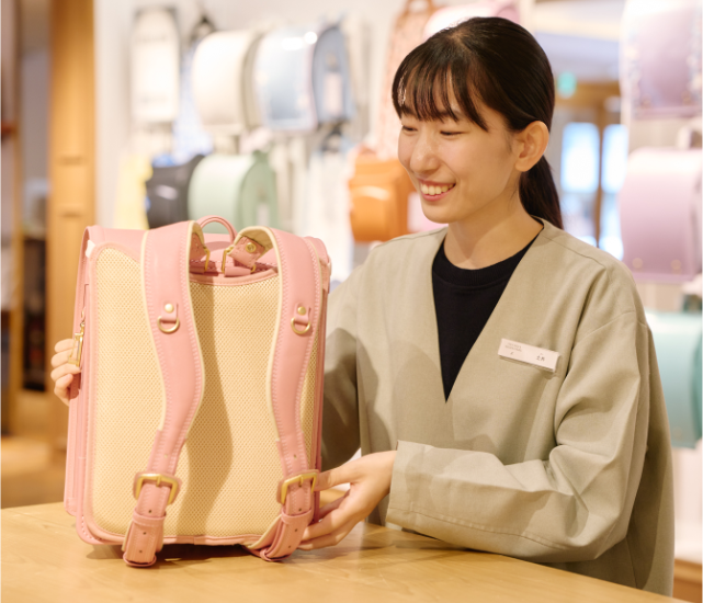 【サポートグッズ前編】 背中パッドでランドセルの背負い心地を快適に