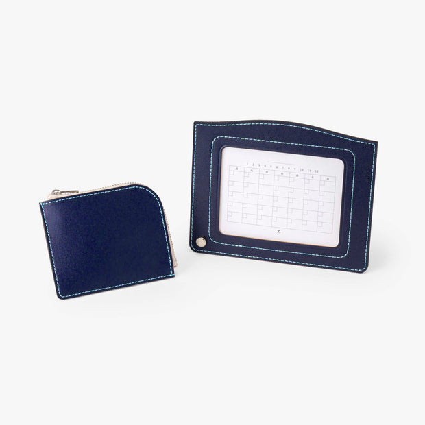 パスケースと卓上カレンダー（オプション）