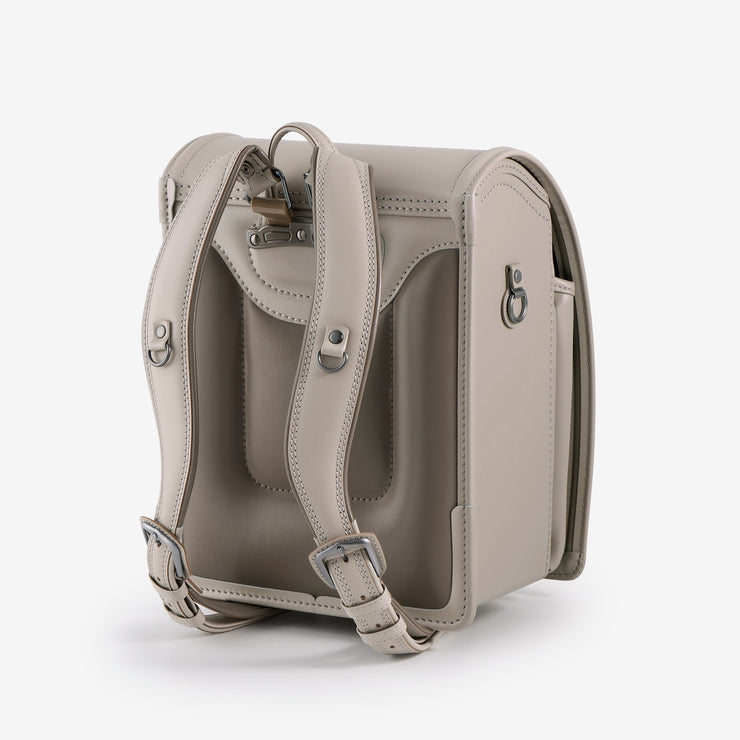 背中に優しくフィットする、柔らかな背あて