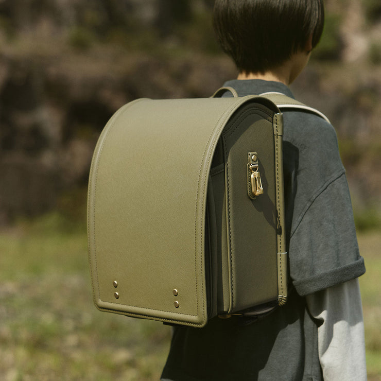 日常にそっと溶け込む、洗練された色