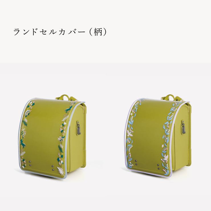 反射機能を兼ね備えた、絵柄付きのカバーも（別売）