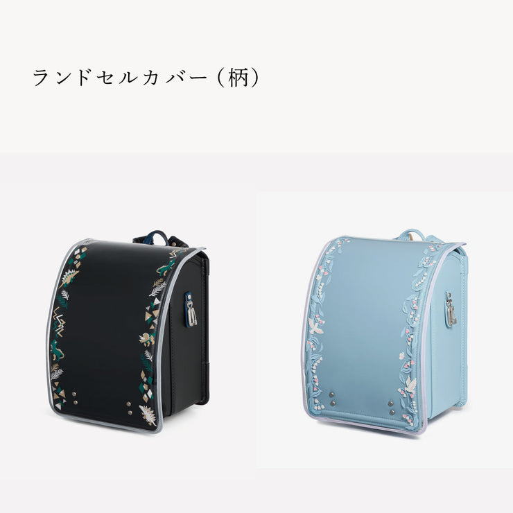 反射機能を兼ね備えた、絵柄付きのカバーも（別売）