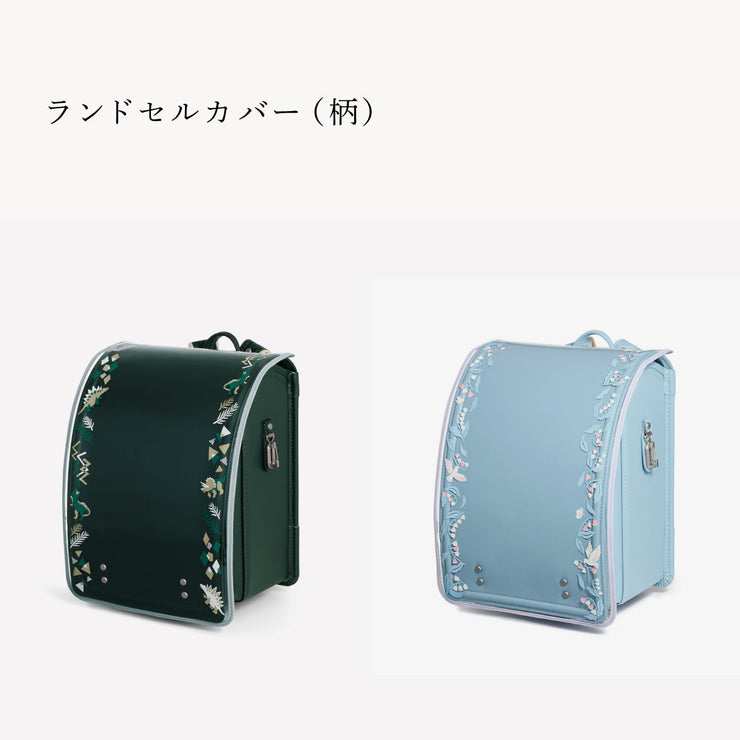 反射機能を兼ね備えた、絵柄付きのカバーも（別売）