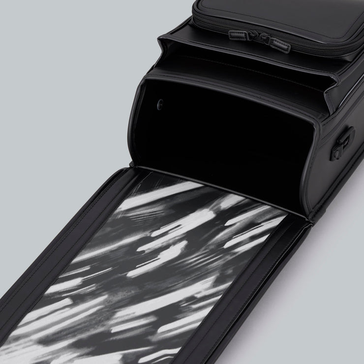 内装柄：レイズ