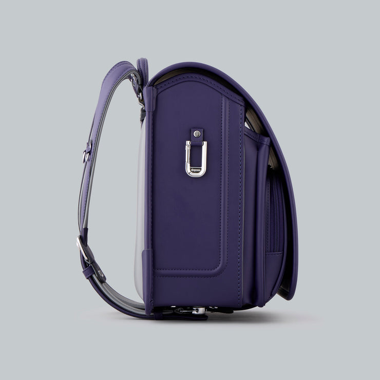 側面から見てもスタイリッシュに