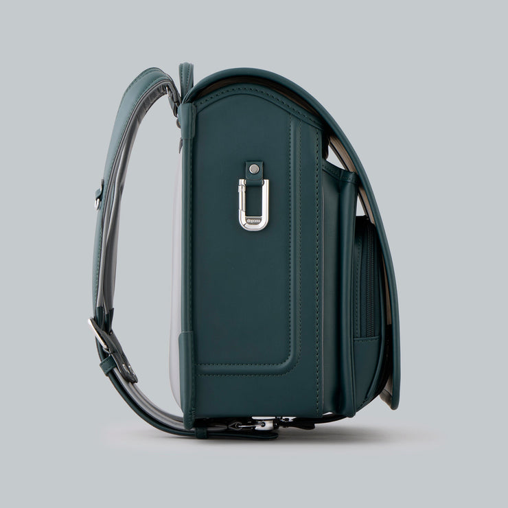 側面から見てもスタイリッシュに