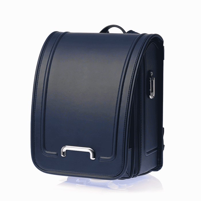 大容量、防水、安全性をフル装備