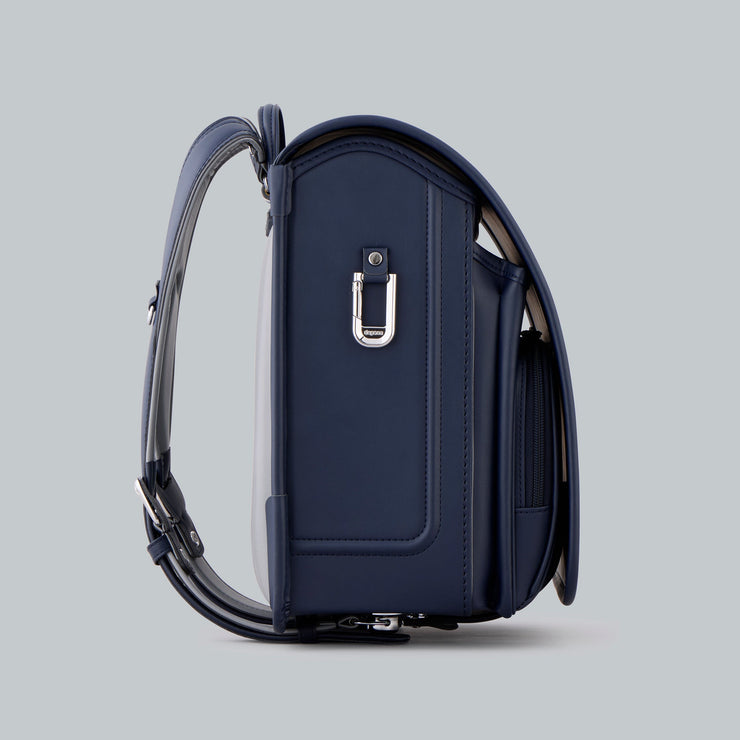 側面から見てもスタイリッシュに