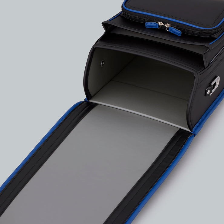 内装色：グレー