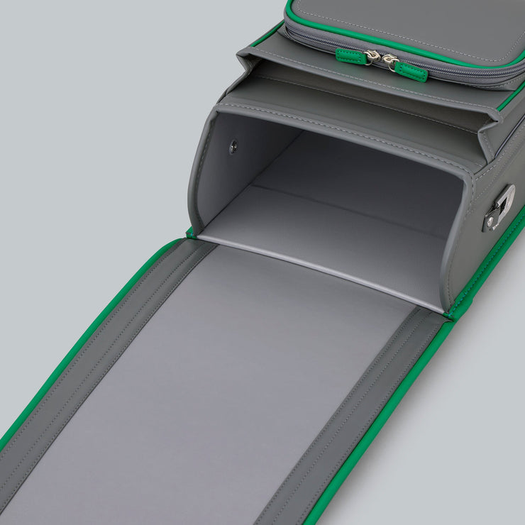 内装色：グレー