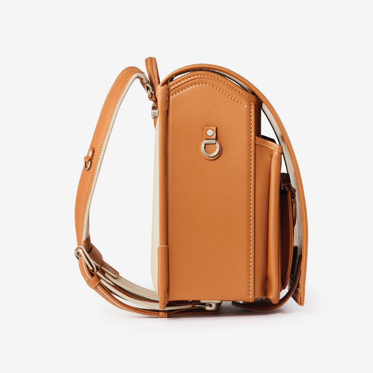 リフレクターなどを装着できるDカン付き