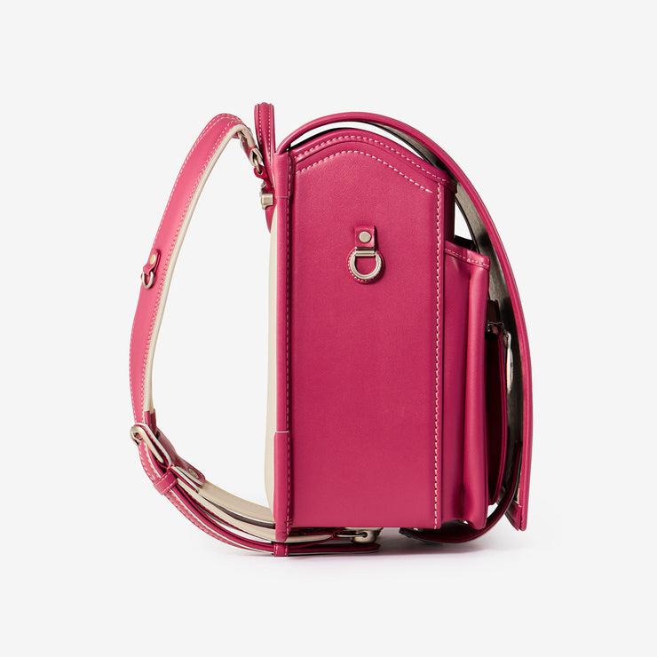 リフレクターなどを装着できるDカン付き