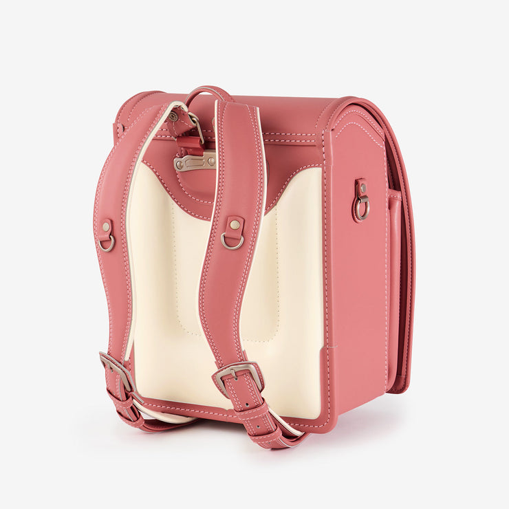 背中に優しくフィットする、柔らかな背あて