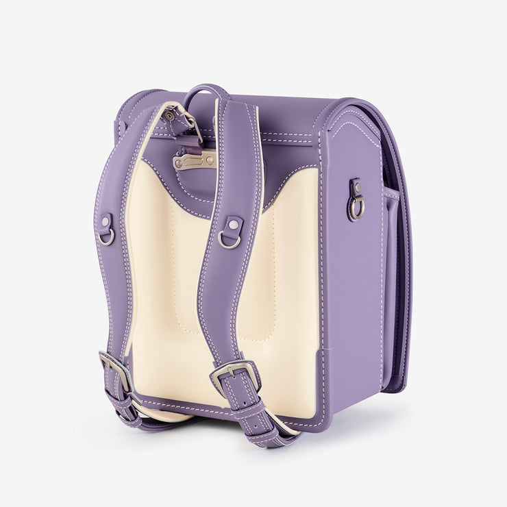 背中に優しくフィットする、柔らかな背あて