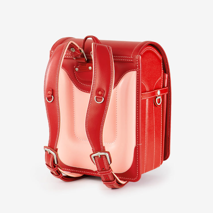 背中に優しくフィットする、柔らかな背あて