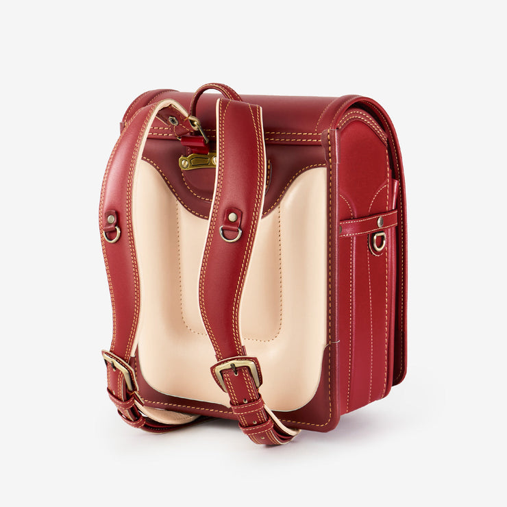 背中に優しくフィットする、柔らかな背あて