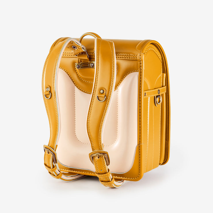 背中に優しくフィットする、柔らかな背あて