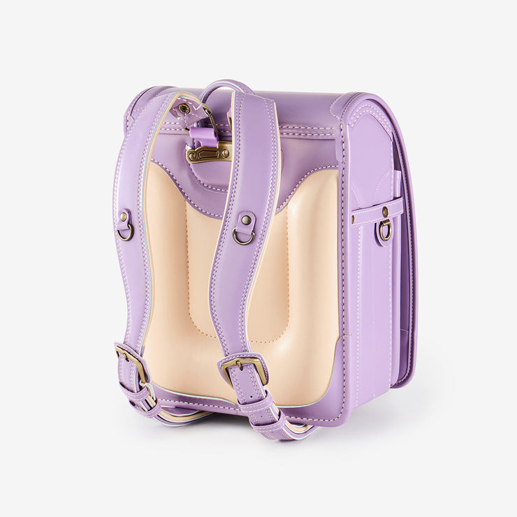 背中に優しくフィットする、柔らかな背あて