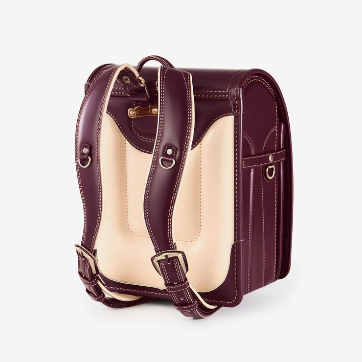 背中に優しくフィットする、柔らかな背あて