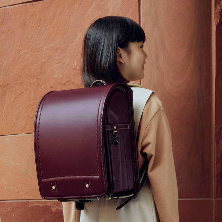 日常にそっと溶け込む、洗練された色