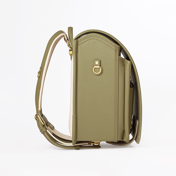 リフレクターなどを装着できるDカン付き