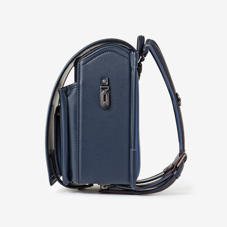 巾着などをかけられるナスカン付き