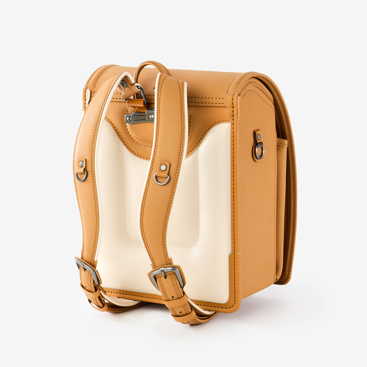 背中に優しくフィットする、柔らかな背当て