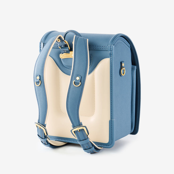 背中に優しくフィットする、柔らかな背あて