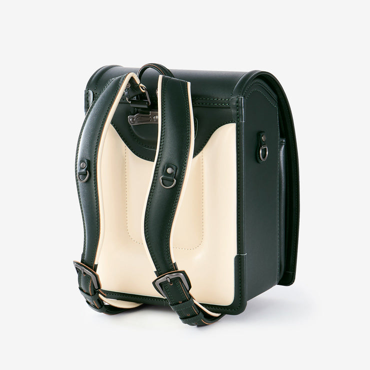 背中に優しくフィットする、柔らかな背あて