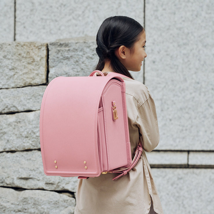 日常にそっと溶け込む、洗練された色