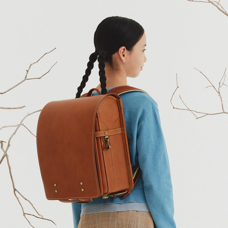 日常にそっと溶け込む、洗練された色