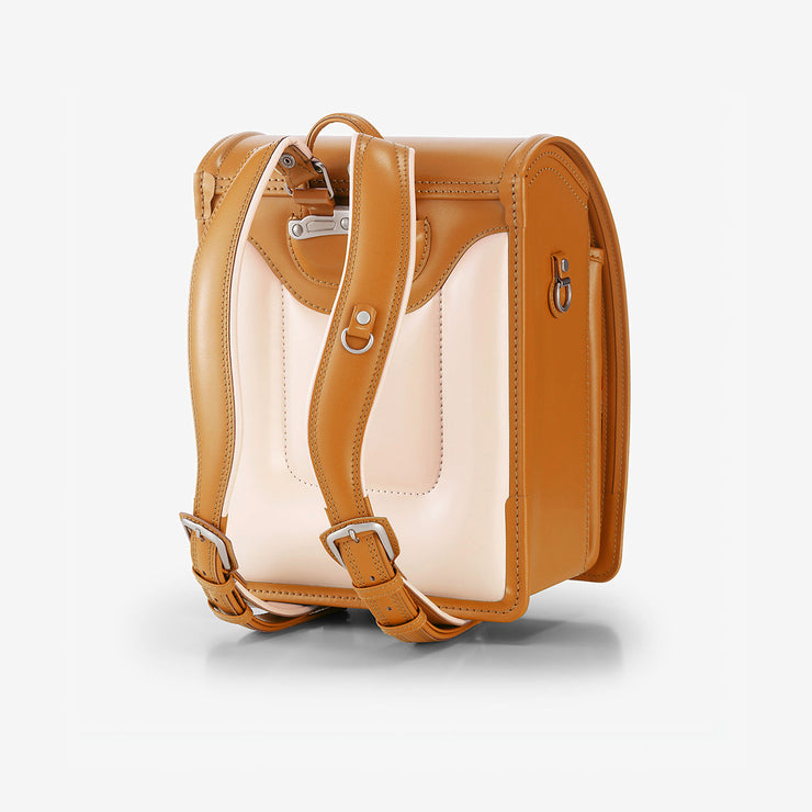 背中に優しくフィットする、柔らかな背あて