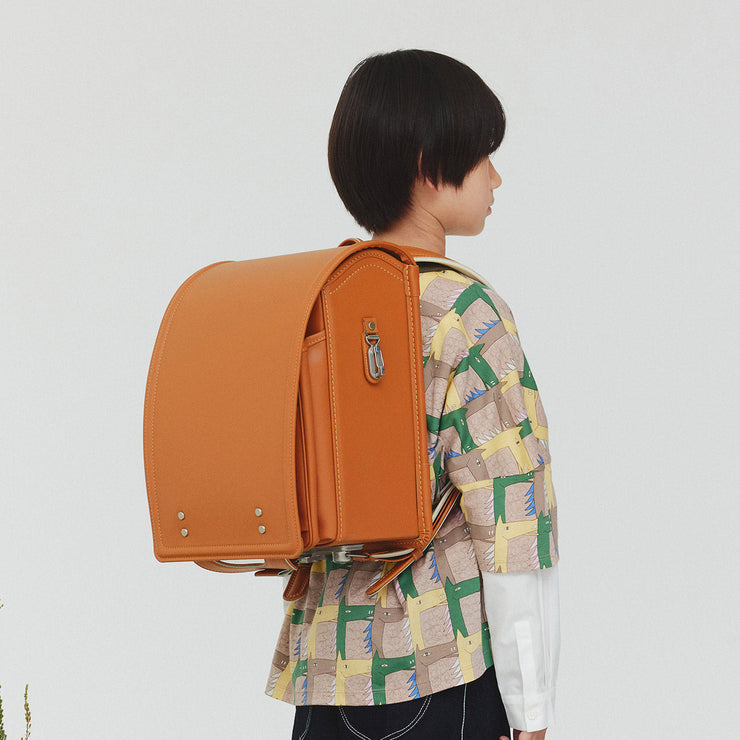 日常にそっと溶け込む、洗練された色