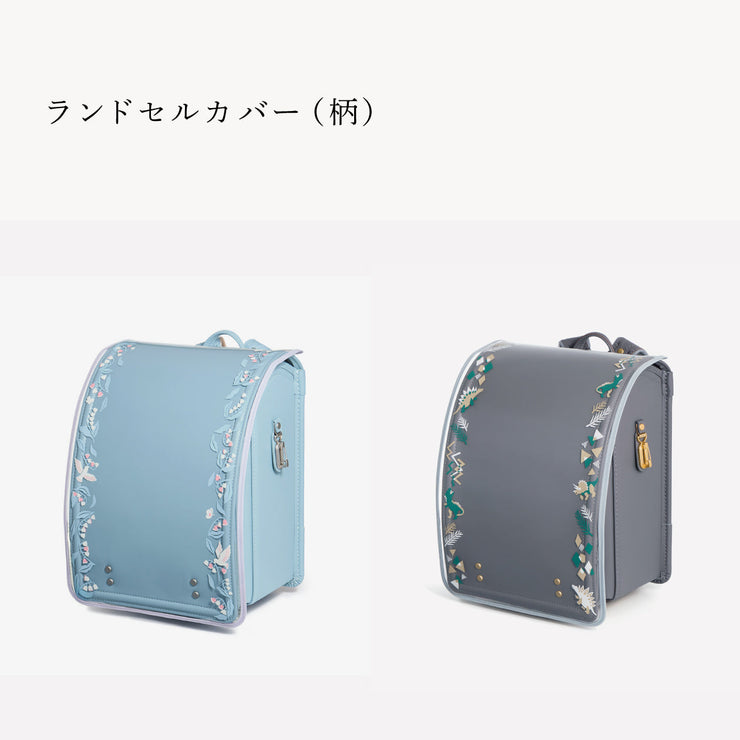 反射機能を兼ね備えた、絵柄付きのカバーも（別売）