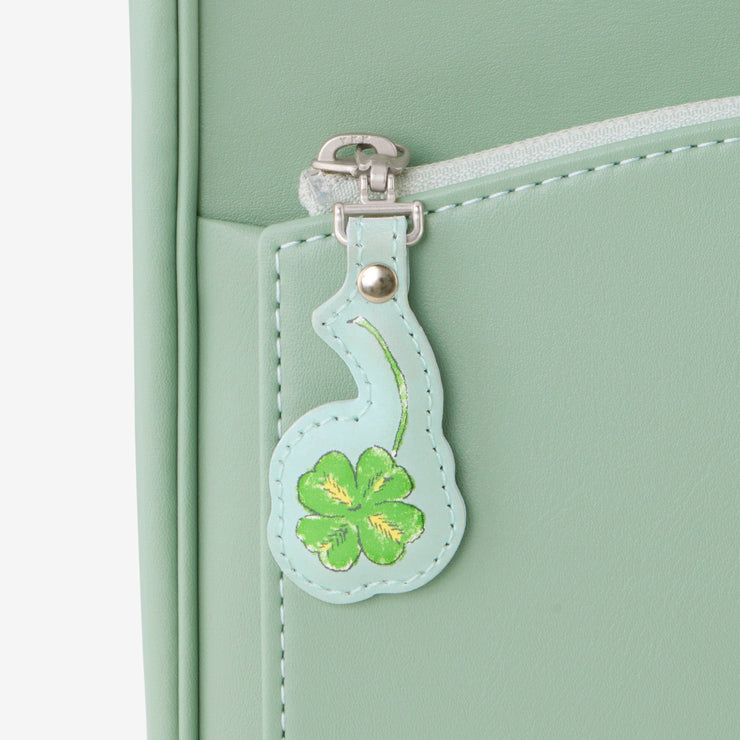 オリジナルのチャーム付き