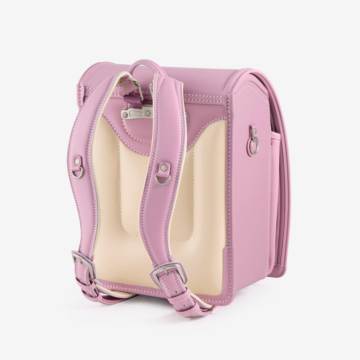 背中に優しくフィットする、柔らかな背あて