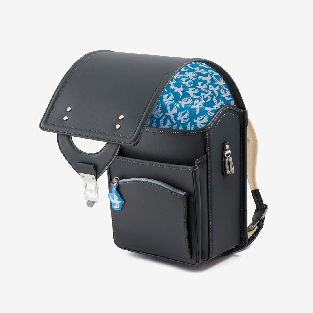 より使いやすくなった「アトリエ」シリーズ – 土屋鞄のランドセル